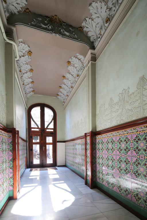 Hostal Balkonis Barcelona Exterior photo